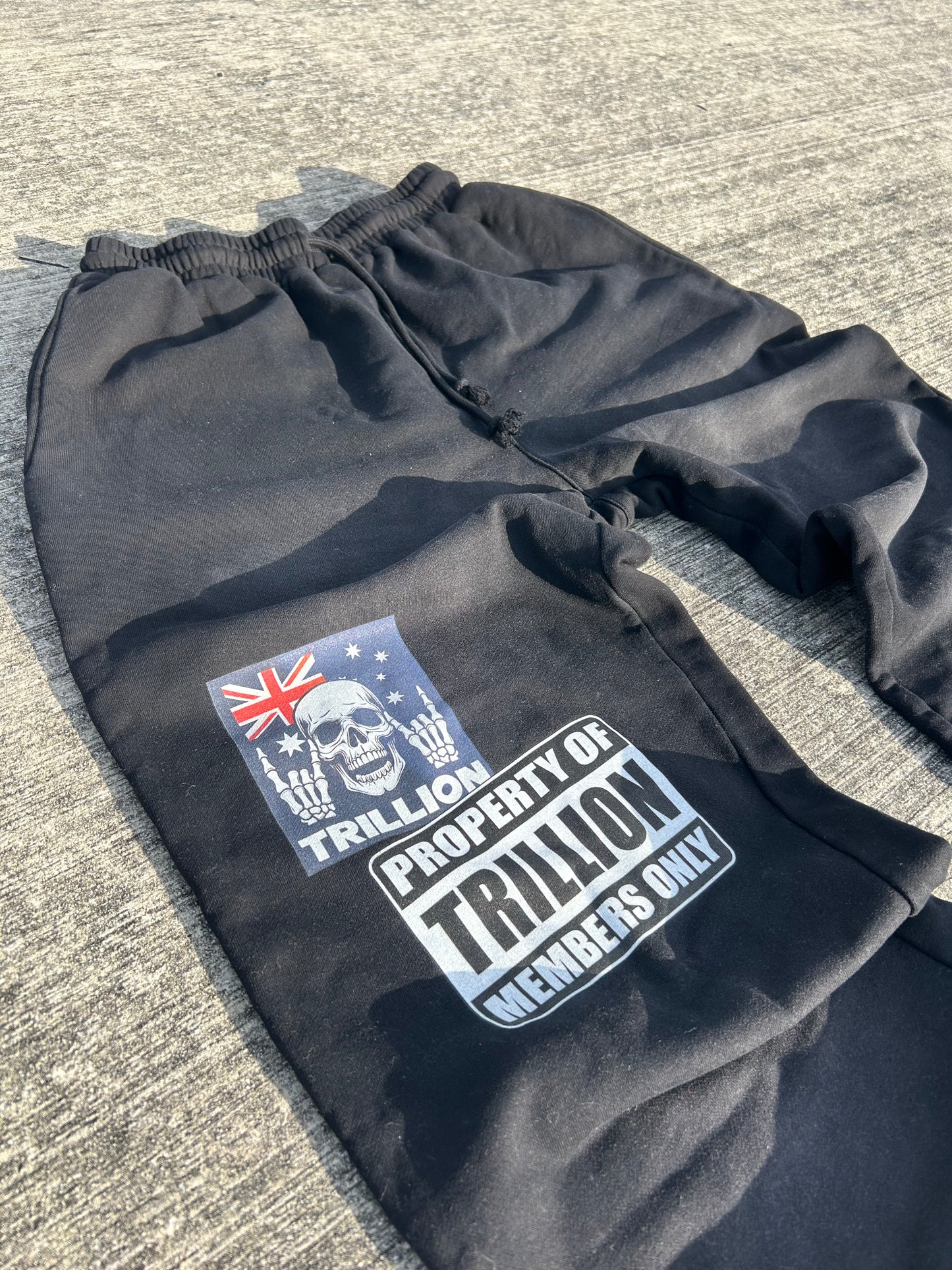 TRILLION “MEMBERS” Sunfade Baggy Sweats